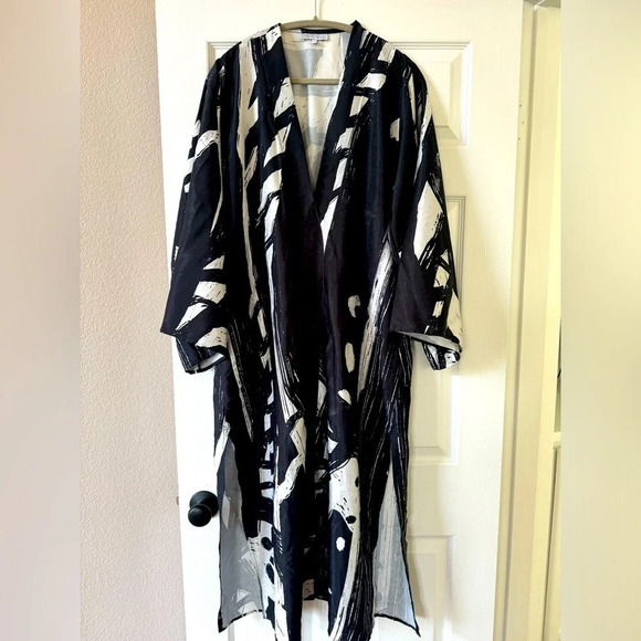 DIARRABlU Naim Maxi Dress
Size M (8-10) - Picture 2 of 15